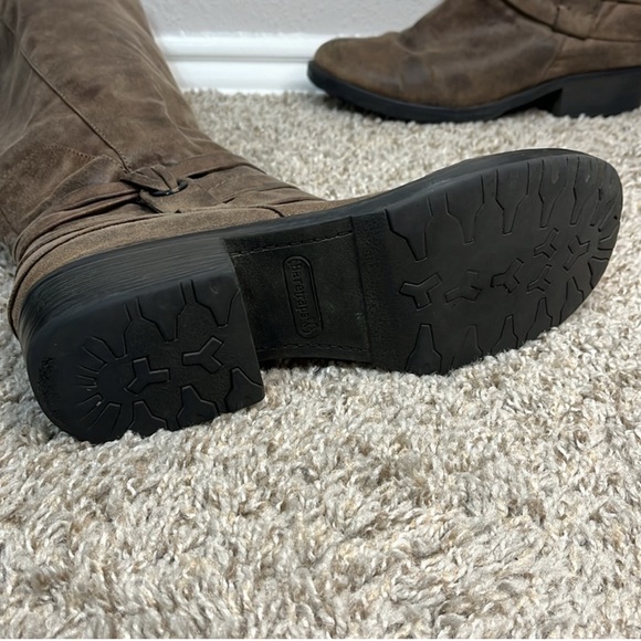 Chocolate Brown women’s boots knee high, baretraps - Picture 6 of 10